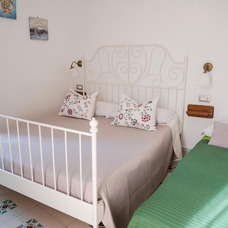Domus Linda B&B Форио Экстерьер фото