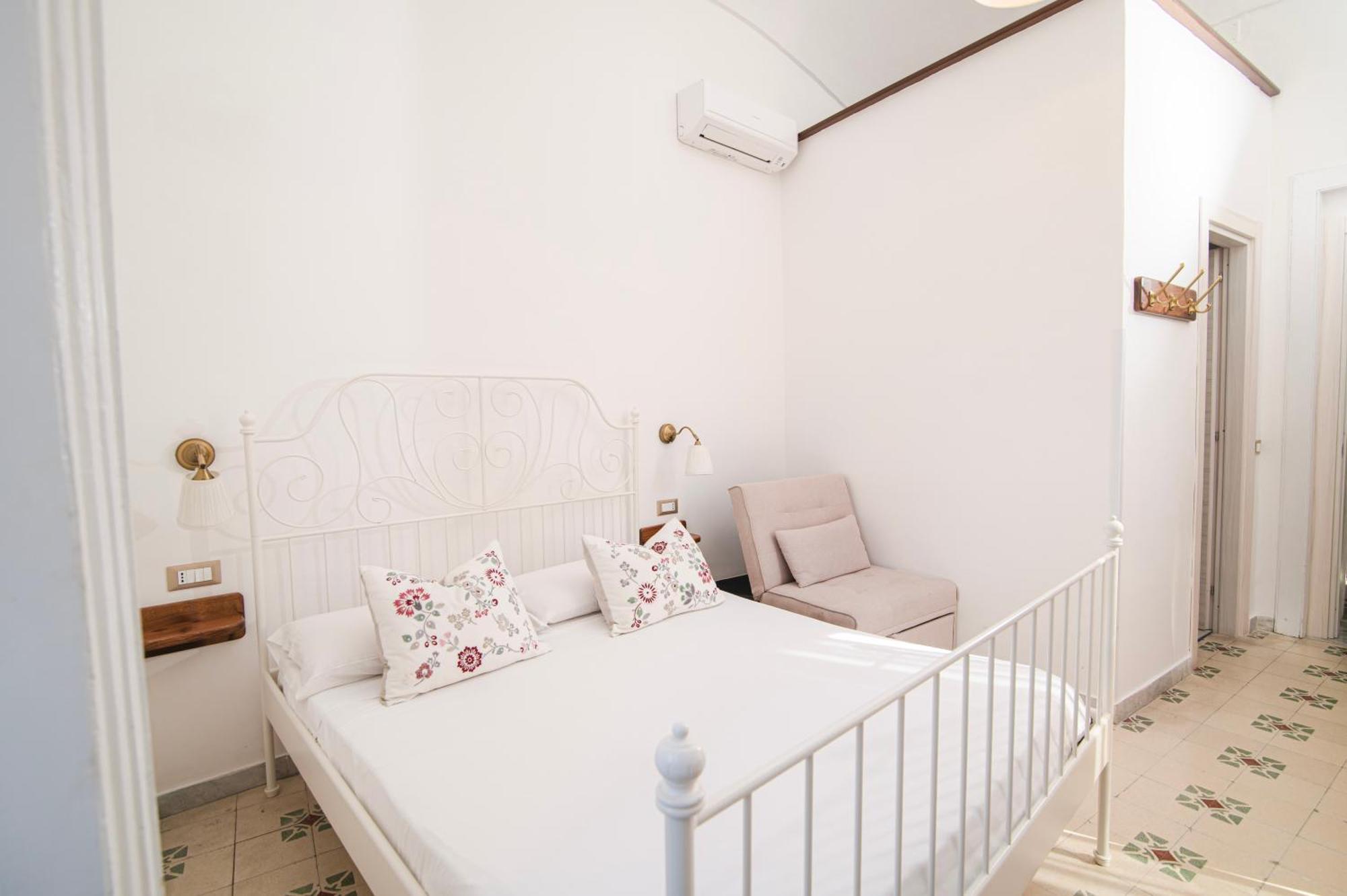 Domus Linda B&B Форио Экстерьер фото